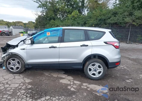 2017 Ford Escape S из США, поврежденный, VIN 1FMCU0F72HUE61609